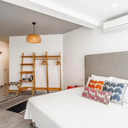 La Local Yalikavak Bodrum