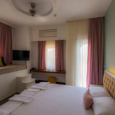 Hotel La Local Yalikavak