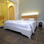 Hotel La Local Yalikavak *