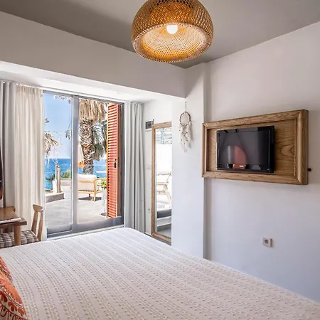 La Local Yalikavak * بودروم