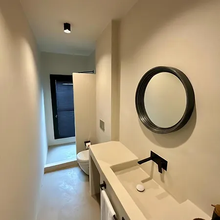 La Local Yalikavak * בודרום