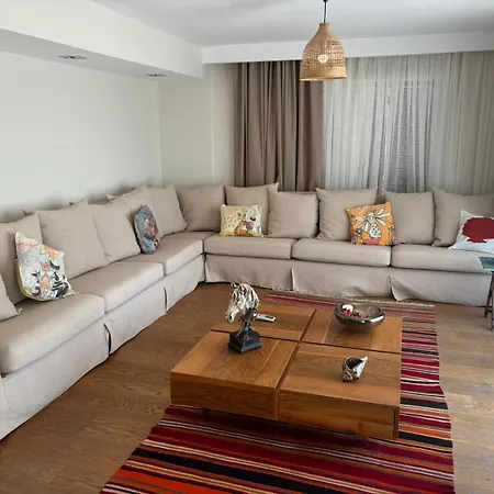 La Local Yalikavak מלון