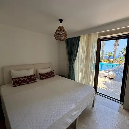 La Local Yalikavak מלון *