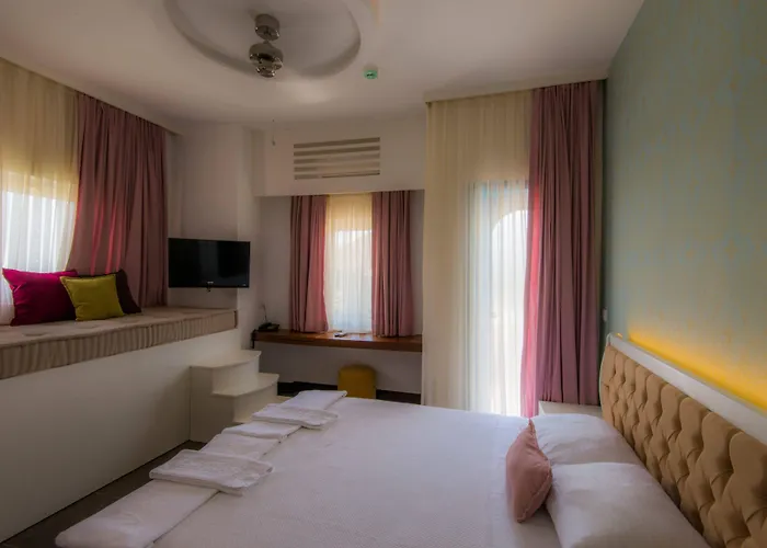 호텔 La Local Yalikavak